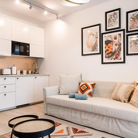 Wola Cosy White Apartment Warsaw Ngoại thất bức ảnh