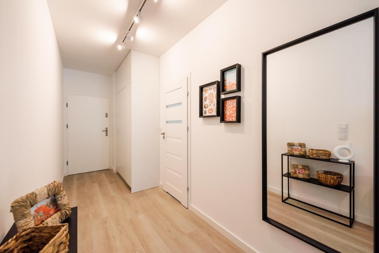 Wola Cosy White Apartment Warsaw Ngoại thất bức ảnh